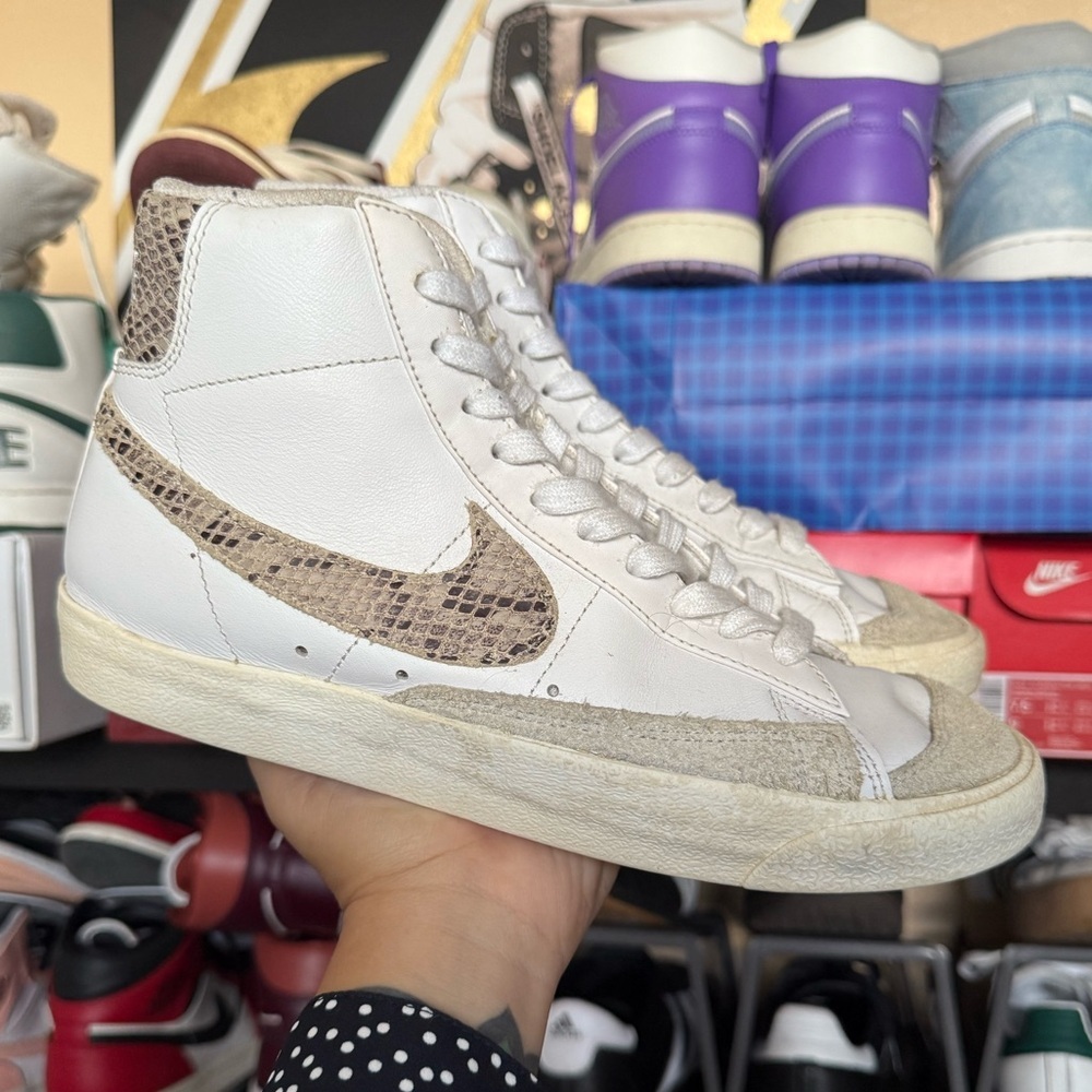 MENS US 8 UK 7 BLAZER ‘77 VINTAGE MID SNEAKERS